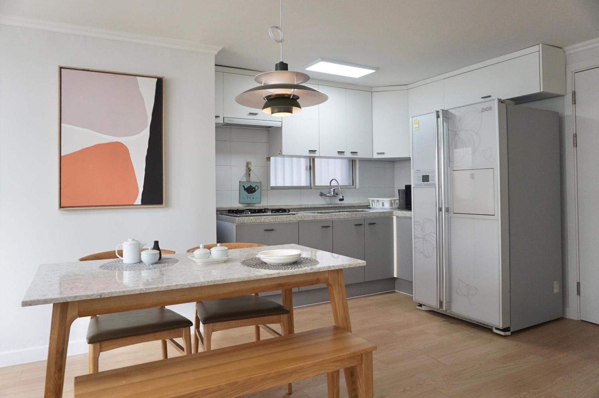 Hongdae Cozy-Women'S Shared Home Сеул Екстер'єр фото